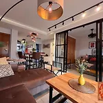 La Terraza Roja アパート *