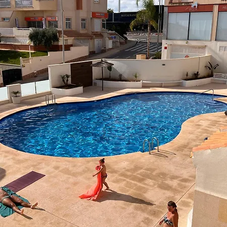 La Terraza Roja * Campoamor